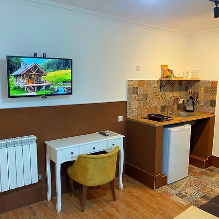 Hotel Orange Kutaiszi Kültér fotó