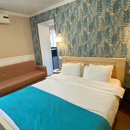 Hotel Orange Kutaiszi Kültér fotó