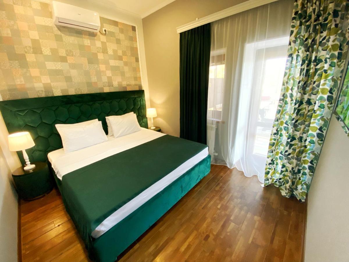 Hotel Orange Kutaiszi Kültér fotó