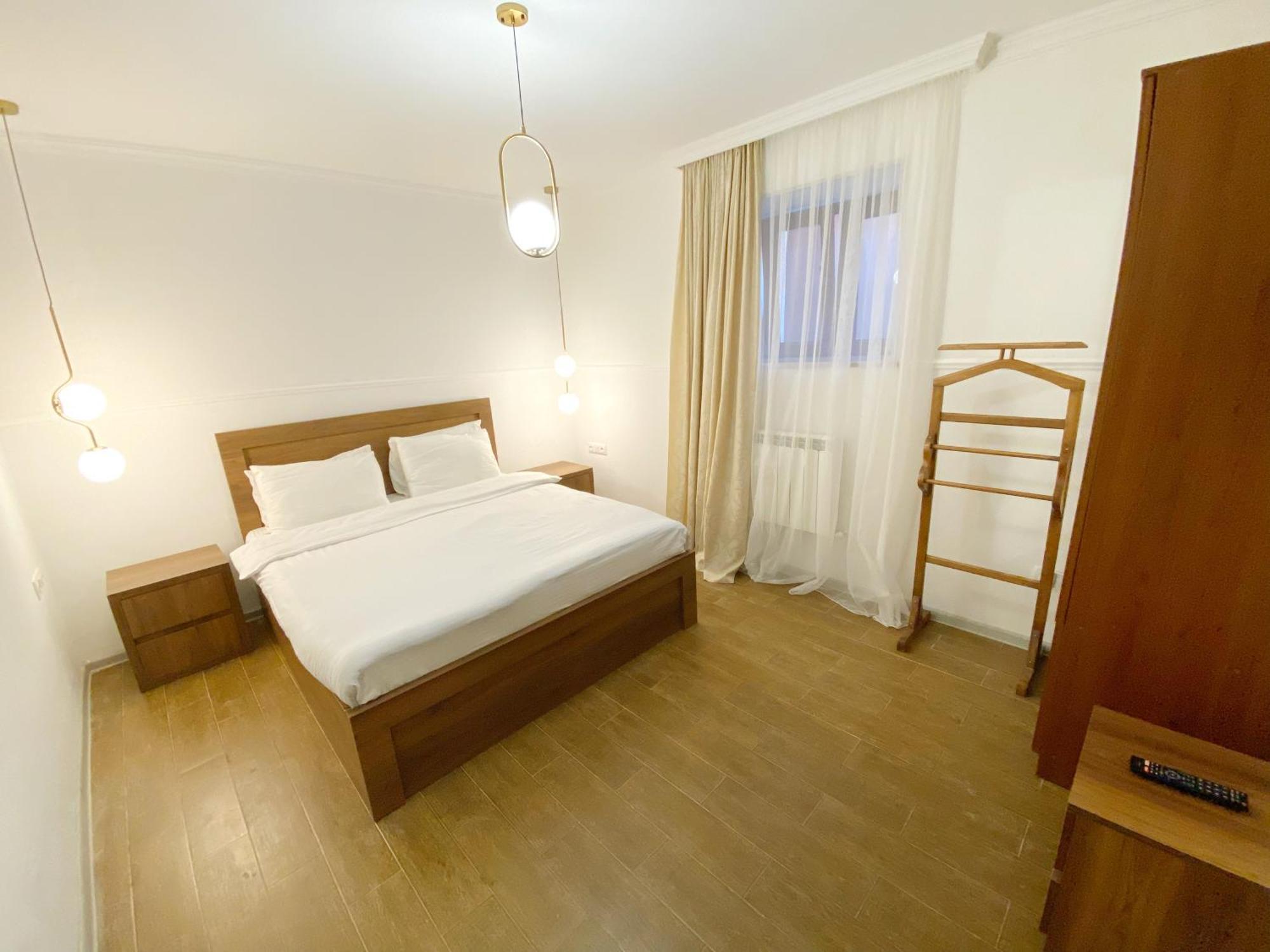 Hotel Orange Kutaiszi Kültér fotó