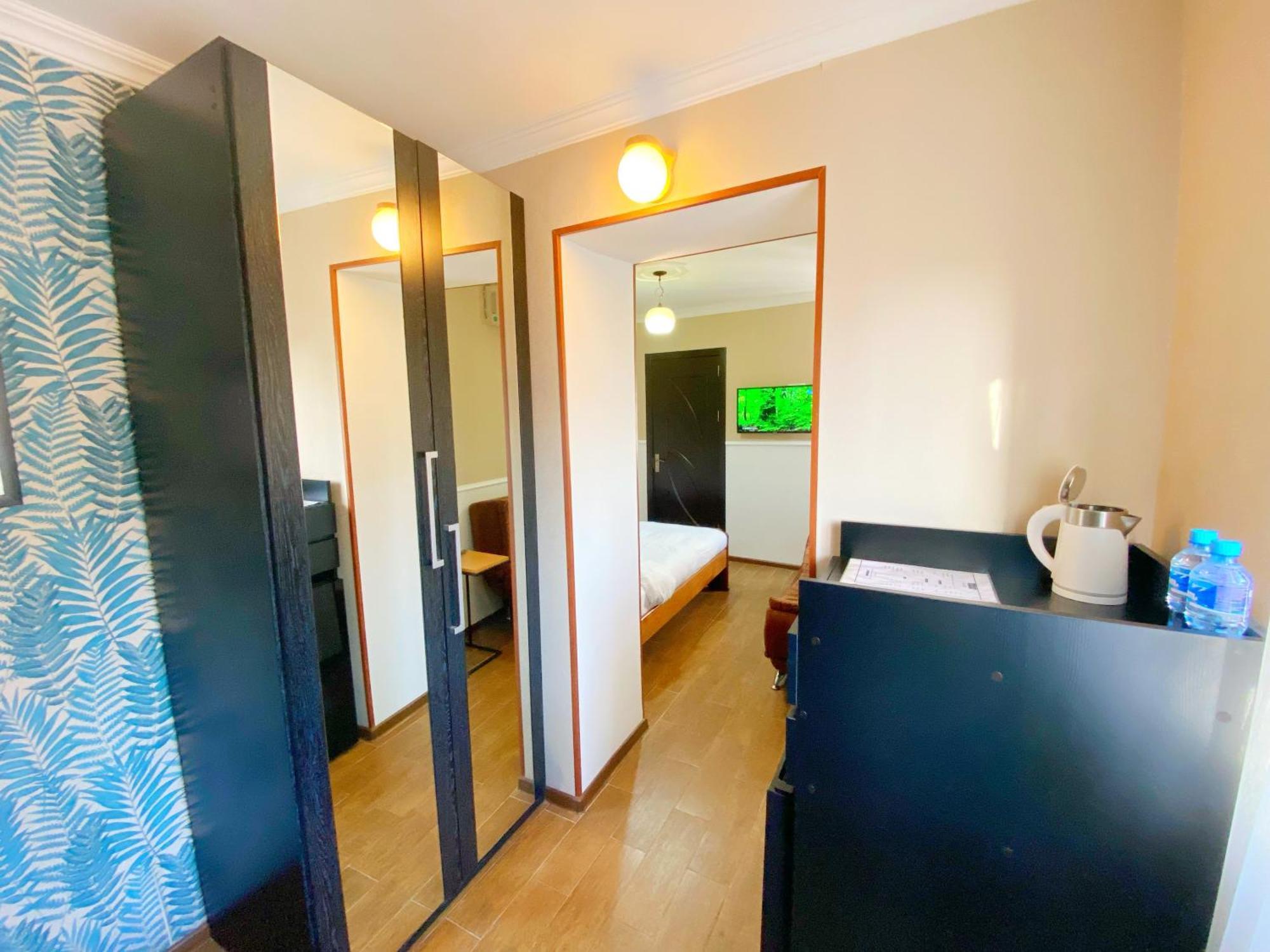 Hotel Orange Kutaiszi Kültér fotó