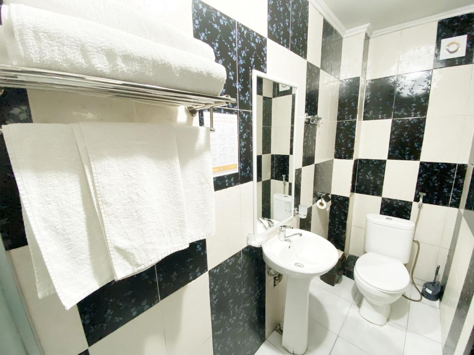 Hotel Orange Kutaiszi Kültér fotó