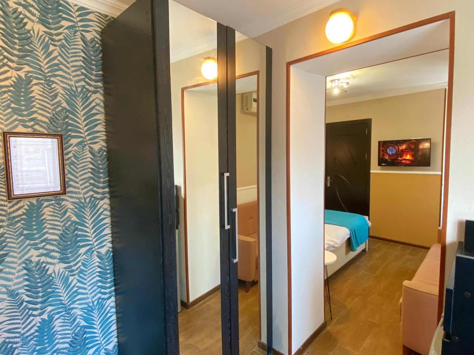 Hotel Orange Kutaiszi Kültér fotó
