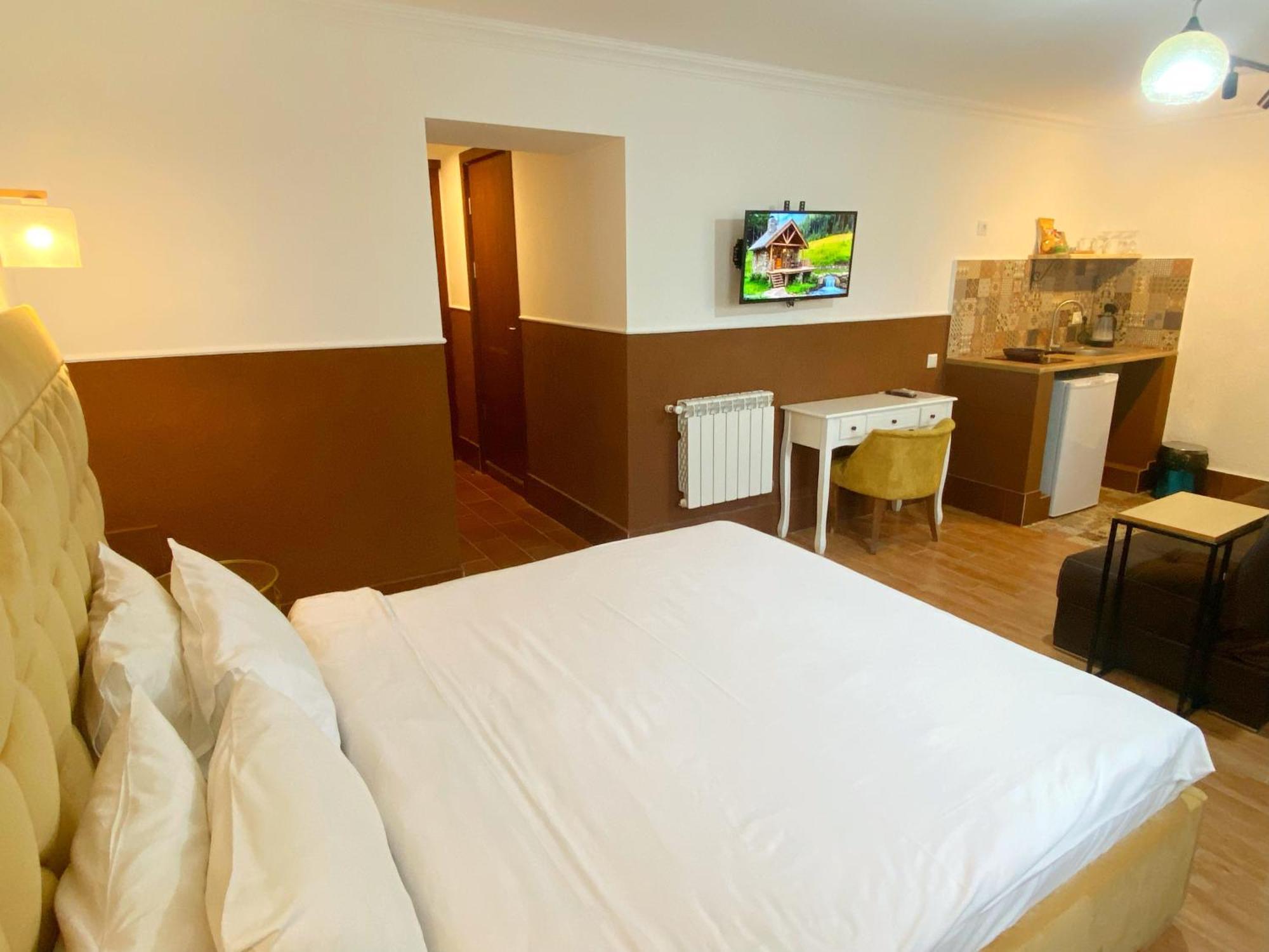 Hotel Orange Kutaiszi Kültér fotó